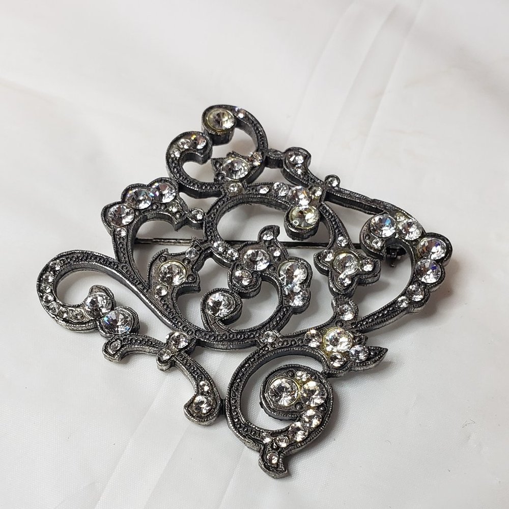Anne Koplin Designs Antique Silver tone w/ Arabella Crystal Scrolled Pin Brooch